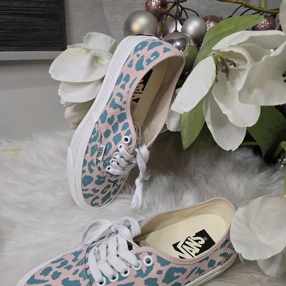 VANS AUTHENTIC OG womens sneakersSize8 style:VN000EAAO3N Color:CHEETAH SEPIA - Picture 3 of 7